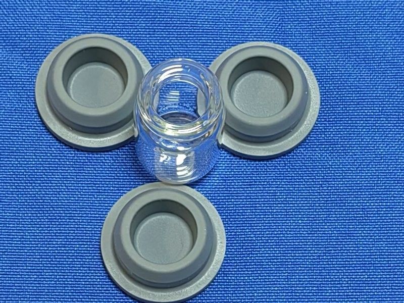 13mm 20mm 32mm ハロゲン化冷凍化 ガラス注射用抗生物質ボトルのための医療ブチルゴムタップ