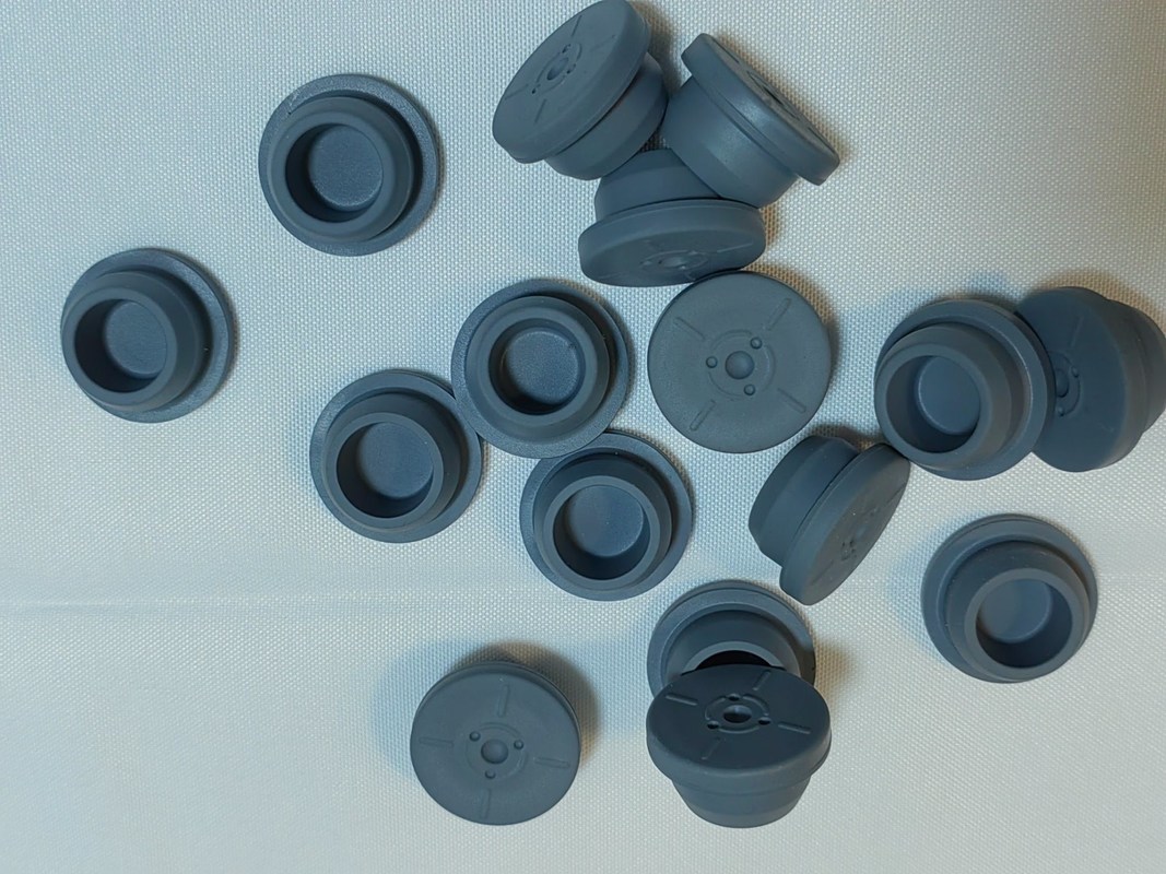20mm 23mm メディカル用ボトル 錠剤用ブチルゴムタップ 製薬用リオフィライゼーション用 ガラスボトル